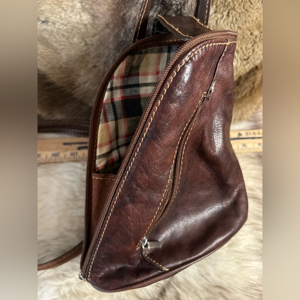 Convertible leather backpack - Picture 14 of 16